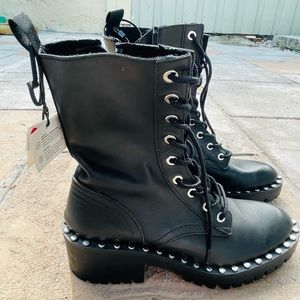 NWT ZARA Studded Low-heeled leather boots